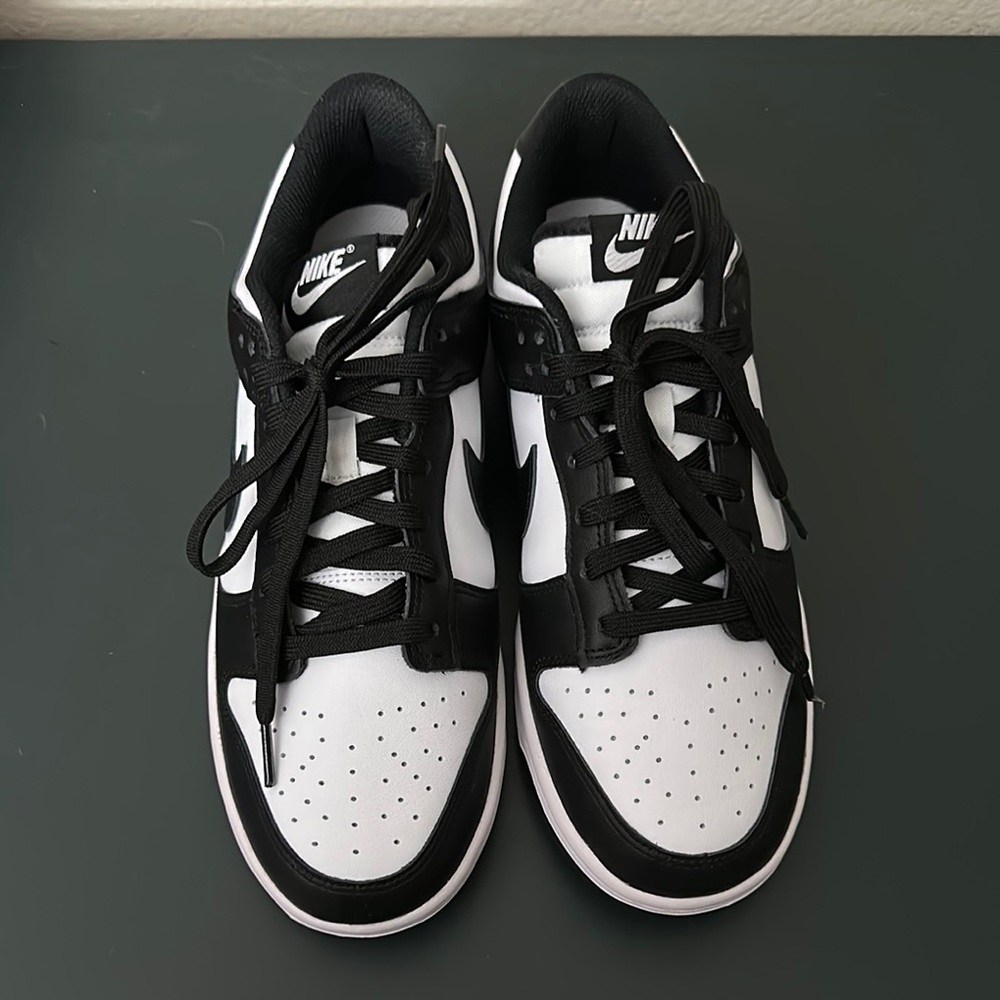 Women’s Nike Low Dunk (Pandas) NWT
